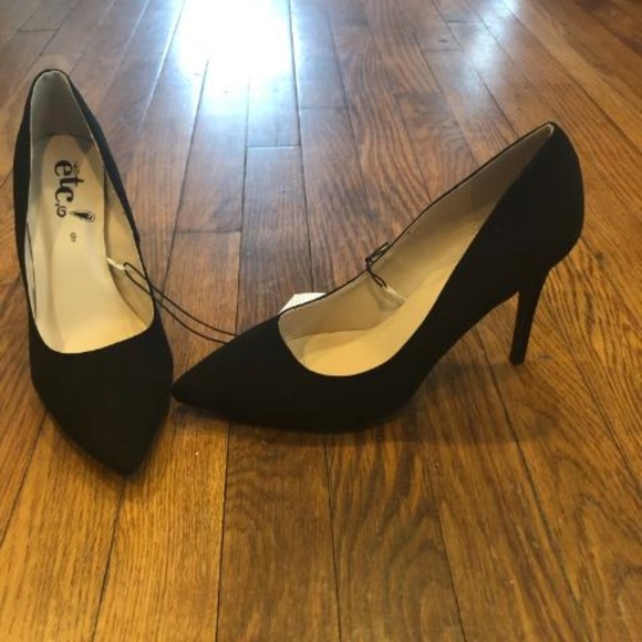 ETC! Shoes - NWT RUE21 ETC! BLACK FAUX SUEDE POINTY TOE PUMPS 9